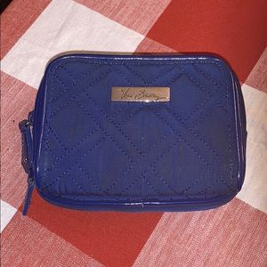 • VERA BRADLEY •